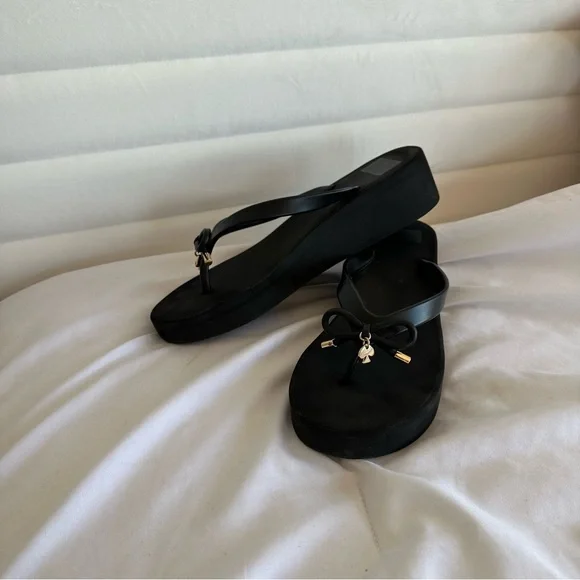 Kate Spade wedge flip flops - Picture 2 of 9